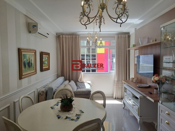 Imagem Apartamento com 2 Quartos à Venda, 66 m² em Centro - Florianópolis Imagem Apartamento com 2 Quartos à Venda, 66 m² em Centro - Florianópolis
