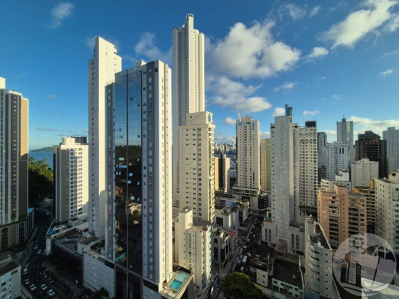 Imagem Apartamento com 3 Quartos à Venda, 139 m² em Pioneiros - Balneário Camboriú
