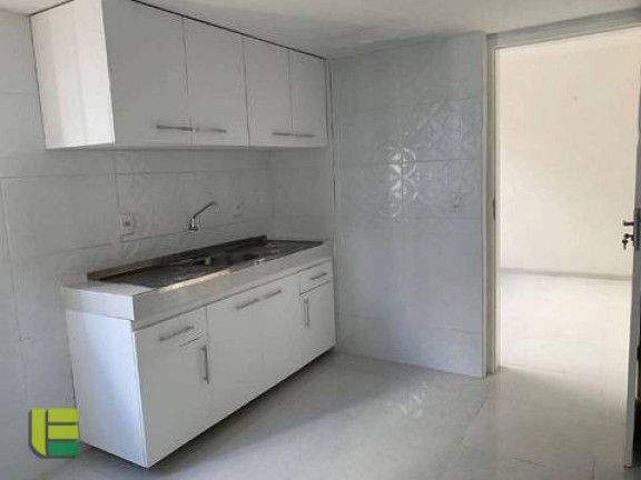 Imagem Apartamento com 2 Quartos à Venda, 75 m² em Boa Viagem - Recife