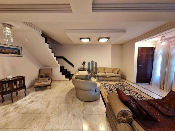 Imagem Casa com 4 Quartos para Alugar, 371 m² em Jardim Das Américas - Curitiba Imagem Casa com 4 Quartos para Alugar, 371 m² em Jardim Das Américas - Curitiba