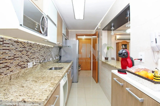 Imagem Apartamento com 3 Quartos à Venda, 94 m² em Cristo Redentor - Porto Alegre Imagem Apartamento com 3 Quartos à Venda, 94 m² em Cristo Redentor - Porto Alegre