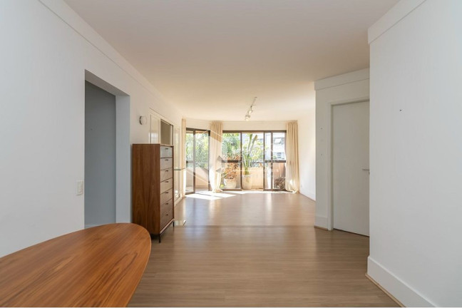 Imagem Apartamento com 2 Quartos à Venda, 127 m² em Moema - São Paulo