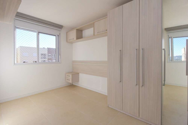 Imagem Apartamento com 2 Quartos à Venda, 58 m² em Vila Nova - Porto Alegre