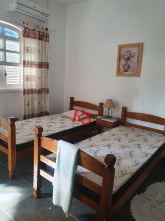 Imagem Sobrado com 4 Quartos à Venda, 250 m² em Balneário Flórida - Praia Grande Imagem Sobrado com 4 Quartos à Venda, 250 m² em Balneário Flórida - Praia Grande