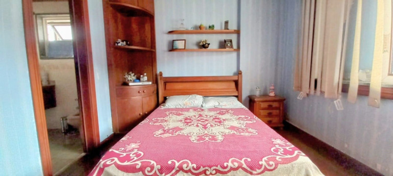 Imagem Imóvel com 3 Quartos à Venda, 187 m² em Várzea - Teresópolis Imagem Imóvel com 3 Quartos à Venda, 187 m² em Várzea - Teresópolis