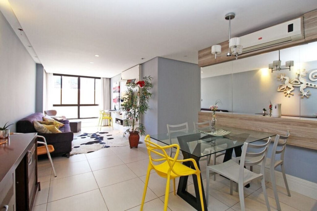 Imagem Apartamento com 3 Quartos à Venda, 84 m² em Jardim Botânico - Porto Alegre