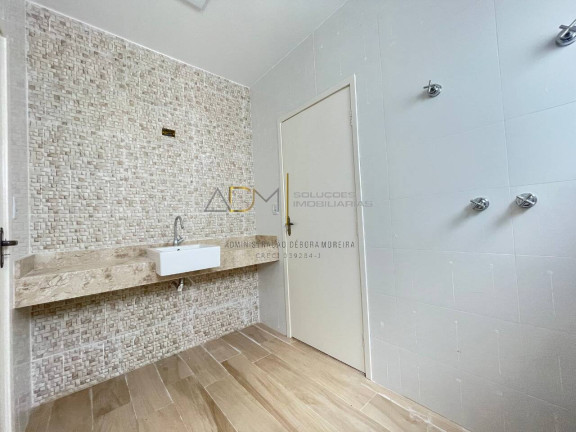 Imagem Casa com 3 Quartos à Venda, 152 m² em Jardim Regina - Botucatu