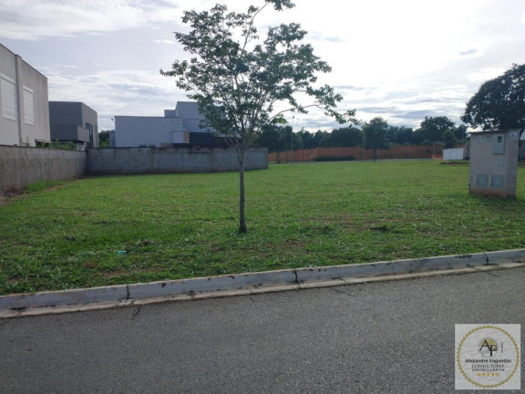 Imagem Terreno à Venda, 437 m² em Residencial Goiânia Golfe Clube - Goiânia