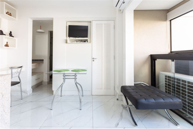 Imagem Imóvel com 1 Quarto à Venda, em Vila Olímpia - São Paulo Imagem Imóvel com 1 Quarto à Venda, em Vila Olímpia - São Paulo