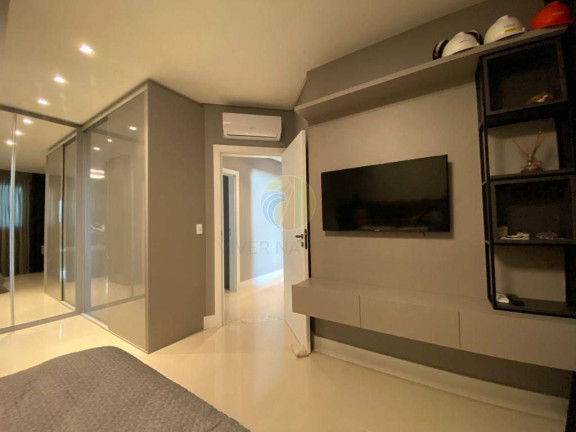 Imagem Apartamento com 3 Quartos à Venda, 131 m² em Centro - Balneário Camboriú Imagem Apartamento com 3 Quartos à Venda, 131 m² em Centro - Balneário Camboriú