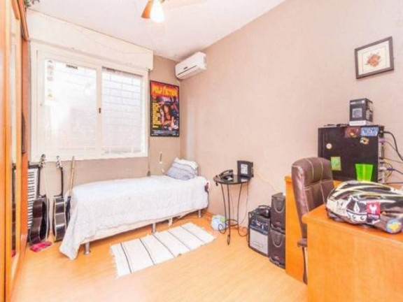 Imagem Casa com 3 Quartos à Venda, 146 m² em Jardim Itu - Porto Alegre Imagem Casa com 3 Quartos à Venda, 146 m² em Jardim Itu - Porto Alegre