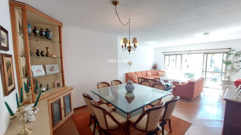 Imagem Imóvel com 4 Quartos à Venda, 158 m² em Moema - São Paulo Imagem Imóvel com 4 Quartos à Venda, 158 m² em Moema - São Paulo