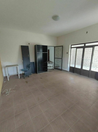 Imagem Casa com 3 Quartos à Venda, 210 m² em Vila Comendador Rodrigues Alves (pedregulho) - Guaratinguetá Imagem Casa com 3 Quartos à Venda, 210 m² em Vila Comendador Rodrigues Alves (pedregulho) - Guaratinguetá