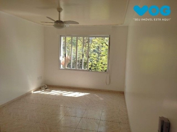 Imagem Imóvel com 3 Quartos à Venda, 83 m² em Menino Deus - Porto Alegre Imagem Imóvel com 3 Quartos à Venda, 83 m² em Menino Deus - Porto Alegre