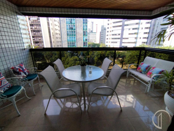 Imagem Apartamento com 3 Quartos à Venda, 214 m² em Gonzaga - Santos