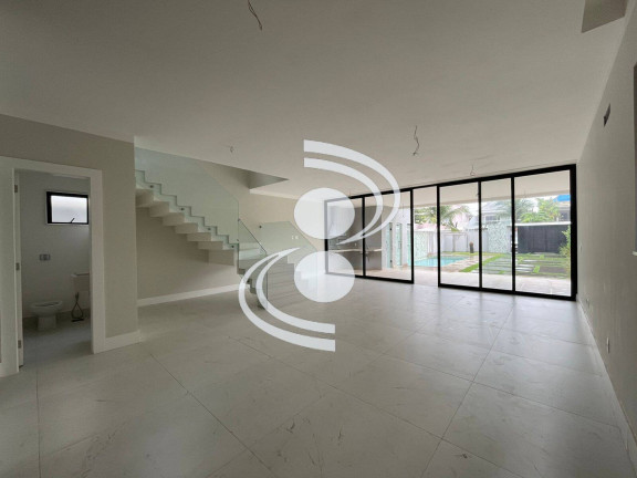 Imagem Casa de Condomínio com 5 Quartos à Venda, 380 m² em Barra Da Tijuca - Rio De Janeiro Imagem Casa de Condomínio com 5 Quartos à Venda, 380 m² em Barra Da Tijuca - Rio De Janeiro