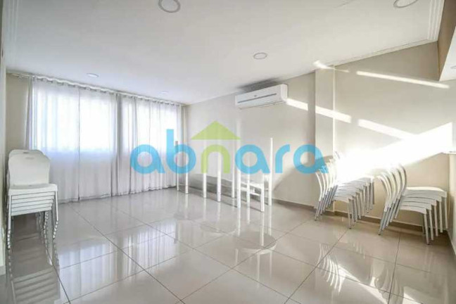 Imagem Apartamento com 2 Quartos à Venda, 75 m² em Copacabana - Rio De Janeiro