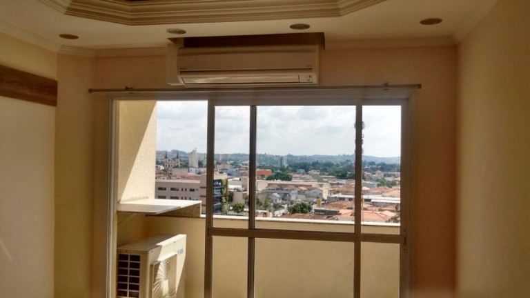 Imagem Apartamento com 3 Quartos para Alugar,  em Centro - Jacareí