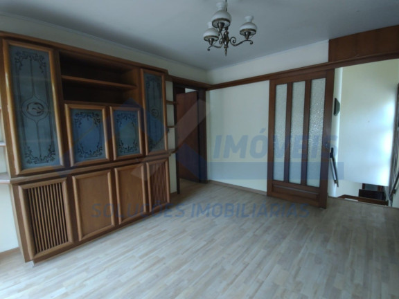 Imagem Sobrado com 3 Quartos à Venda,  em Petrópolis - Porto Alegre