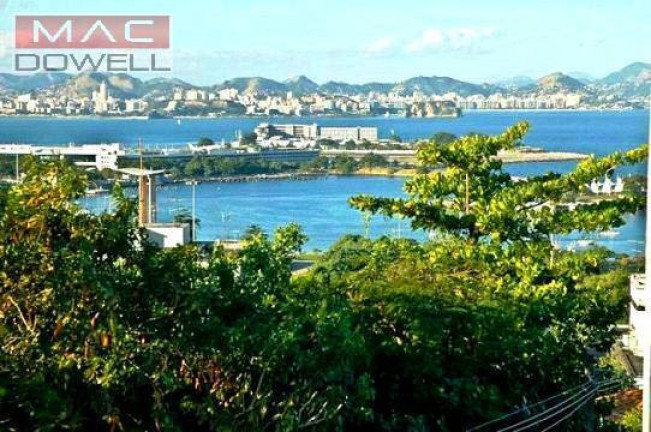 Imagem Casa com 5 Quartos à Venda, 635 m² em Santa Teresa / Rio De Janeiro / Rj - Rio De Janeiro Imagem Casa com 5 Quartos à Venda, 635 m² em Santa Teresa / Rio De Janeiro / Rj - Rio De Janeiro