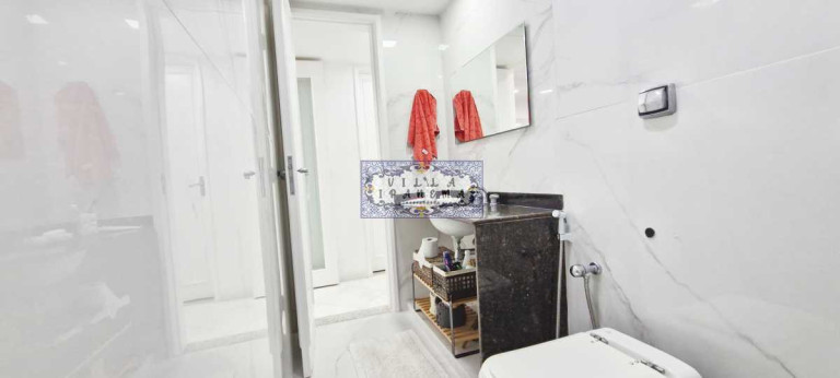 Imagem Apartamento com 3 Quartos à Venda, 190 m² em Leblon - Rio De Janeiro Imagem Apartamento com 3 Quartos à Venda, 190 m² em Leblon - Rio De Janeiro