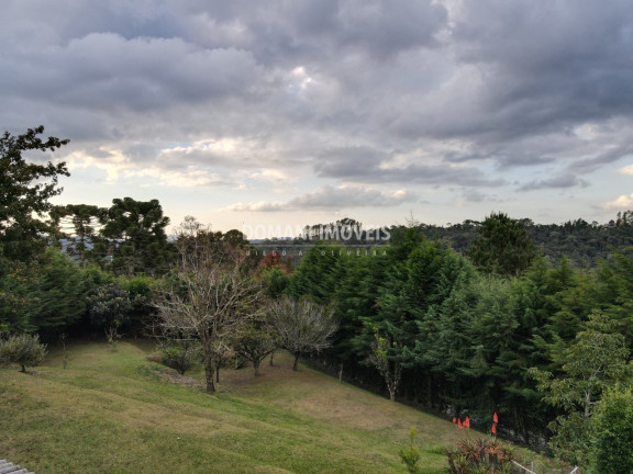 Terreno à Venda, 1.590 m² em Região Do Alto Do Capivari - Campos Do Jordão