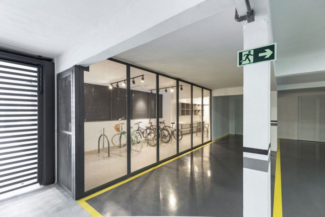 Imagem Imóvel com 3 Quartos à Venda, 177 m² em Menino Deus - Porto Alegre Imagem Imóvel com 3 Quartos à Venda, 177 m² em Menino Deus - Porto Alegre