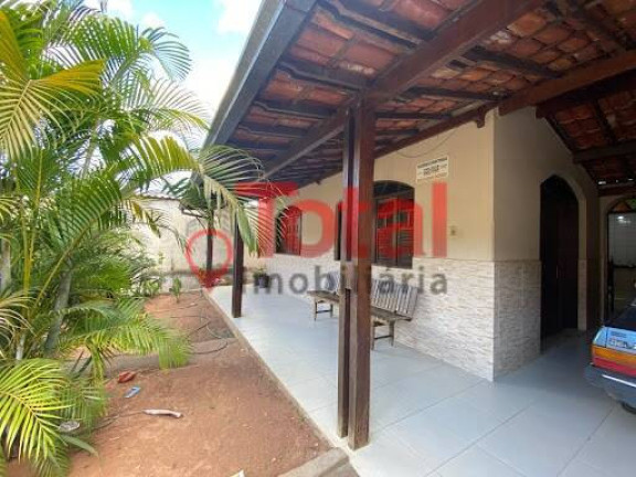 Imagem Casa com 3 Quartos à Venda, 204 m² em Caladinho - Coronel Fabriciano