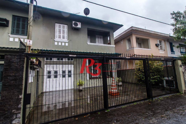 Sobrado com 6 Quartos à Venda ou Locação, 450 m² em Boqueirão - Santos