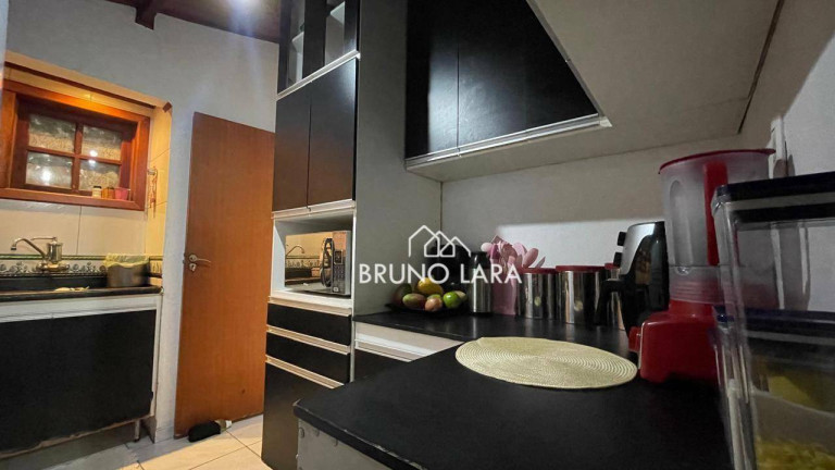 Imagem Casa com 2 Quartos à Venda, 180 m² em Niterói - Betim Imagem Casa com 2 Quartos à Venda, 180 m² em Niterói - Betim