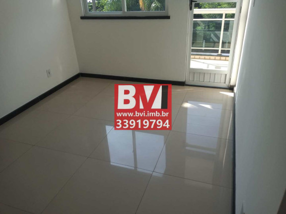 Imagem Casa com 3 Quartos à Venda, 100 m² em Vila Da Penha - Rio De Janeiro Imagem Casa com 3 Quartos à Venda, 100 m² em Vila Da Penha - Rio De Janeiro