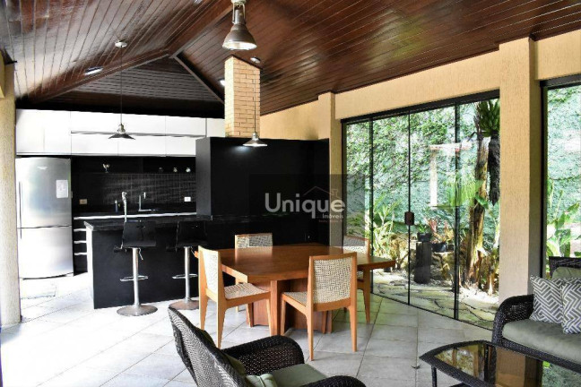 Imagem Casa com 5 Quartos para Temporada, 450 m² em Ferradura - Armação Dos Búzios Imagem Casa com 5 Quartos para Temporada, 450 m² em Ferradura - Armação Dos Búzios