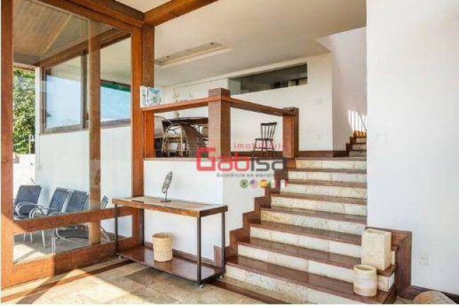 Imagem Casa com 4 Quartos à Venda, 300 m² em Village De Búzios - Armação Dos Búzios Imagem Casa com 4 Quartos à Venda, 300 m² em Village De Búzios - Armação Dos Búzios