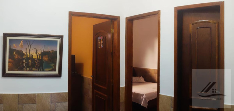 Imagem Casa com 3 Quartos à Venda, 180 m²