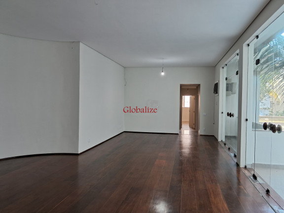 Casa com 3 Quartos à Venda, 212 m² em Embaré - Santos