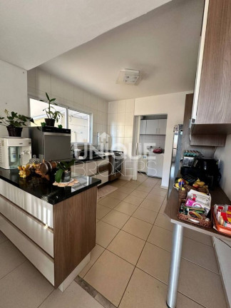 Imagem Casa de Condomínio com 3 Quartos à Venda, 160 m² em Engordadouro - Jundiaí