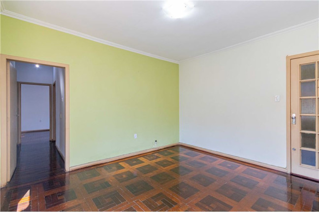 Imagem Imóvel com 2 Quartos à Venda, em Rio Branco - Porto Alegre Imagem Imóvel com 2 Quartos à Venda, em Rio Branco - Porto Alegre