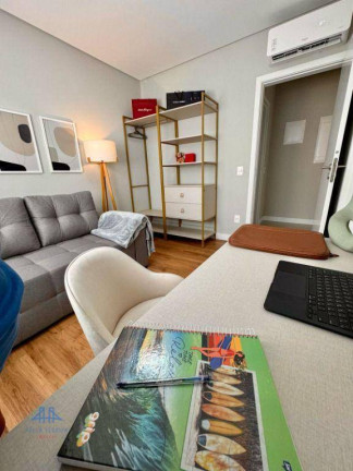 Imagem Apartamento com 2 Quartos à Venda, 93 m² em Centro - Florianópolis