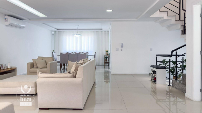 Imagem Sobrado com 5 Quartos à Venda, 316 m² em Campo Comprido - Curitiba Imagem Sobrado com 5 Quartos à Venda, 316 m² em Campo Comprido - Curitiba