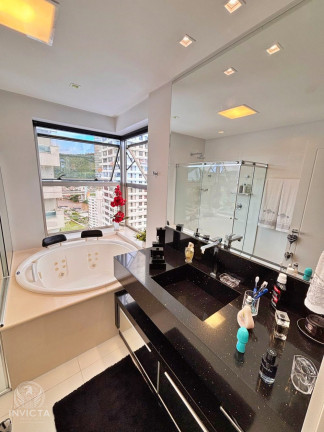Imagem Apartamento com 3 Quartos à Venda, 246 m² em Barra Sul - Balneário Camboriú Imagem Apartamento com 3 Quartos à Venda, 246 m² em Barra Sul - Balneário Camboriú