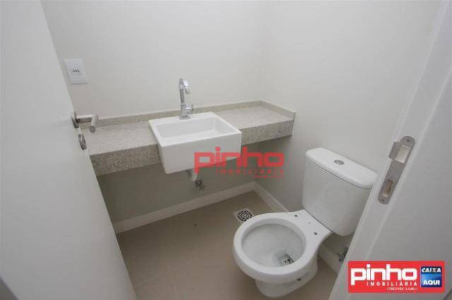 Imagem Cobertura com 3 Quartos à Venda, 190 m² em Centro - Florianópolis Imagem Cobertura com 3 Quartos à Venda, 190 m² em Centro - Florianópolis