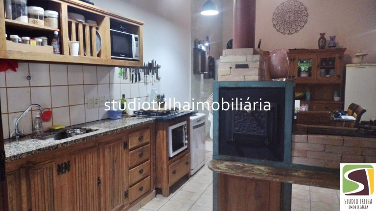 Imagem Casa com 4 Quartos à Venda, em Pereque - Ilhabela Imagem Casa com 4 Quartos à Venda, em Pereque - Ilhabela