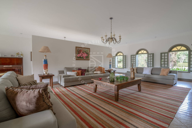 Imagem Casa com 6 Quartos à Venda, 1 m² em Centro - Cunha Imagem Casa com 6 Quartos à Venda, 1 m² em Centro - Cunha
