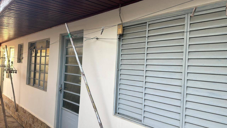 Imagem Casa com 4 Quartos à Venda, 150 m² em Jardim Satélite - São José Dos Campos