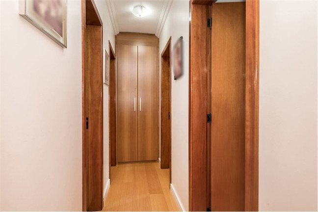 Imagem Imóvel com 3 Quartos à Venda, em Chácara Das Pedras - Porto Alegre Imagem Imóvel com 3 Quartos à Venda, em Chácara Das Pedras - Porto Alegre
