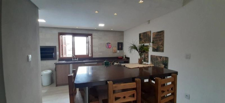 Imagem Casa com 4 Quartos à Venda, 188 m² em Centro - Xangri-la