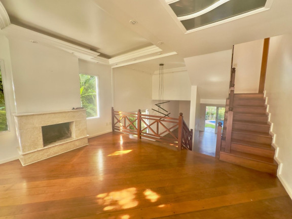 Imagem Casa com 4 Quartos à Venda, 270 m² em Granja Viana - Cotia Imagem Casa com 4 Quartos à Venda, 270 m² em Granja Viana - Cotia