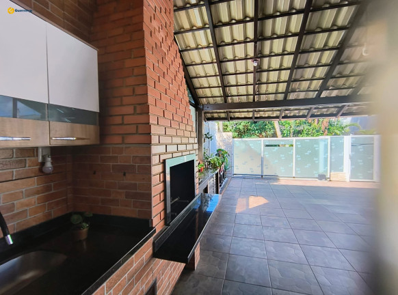 Imagem Casa com 3 Quartos à Venda, 247 m² em Cachoeira Do Bom Jesus - Florianópolis