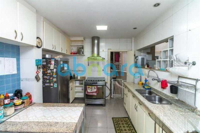 Imagem Apartamento com 4 Quartos à Venda, 296 m² em Copacabana - Rio De Janeiro Imagem Apartamento com 4 Quartos à Venda, 296 m² em Copacabana - Rio De Janeiro