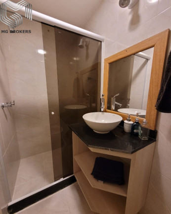 Imagem Imóvel com 2 Quartos à Venda, 81 m² em Maracanã - Rio De Janeiro Imagem Imóvel com 2 Quartos à Venda, 81 m² em Maracanã - Rio De Janeiro